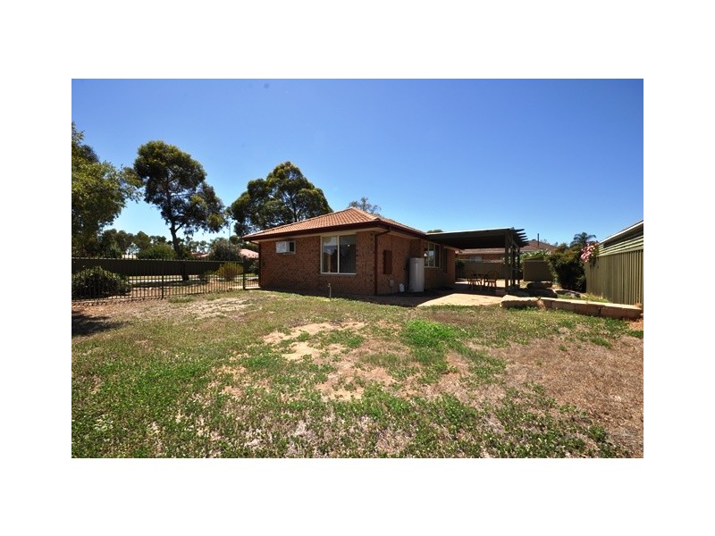2 Osborne Avenue, Salisbury Plain SA 5109