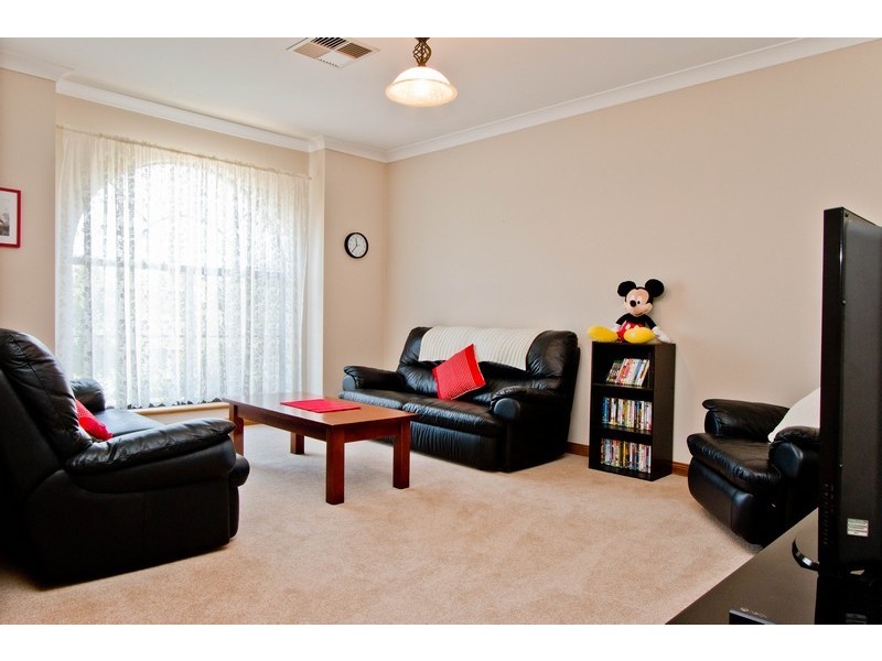 6 Lakewood Court, Mawson Lakes SA 5095