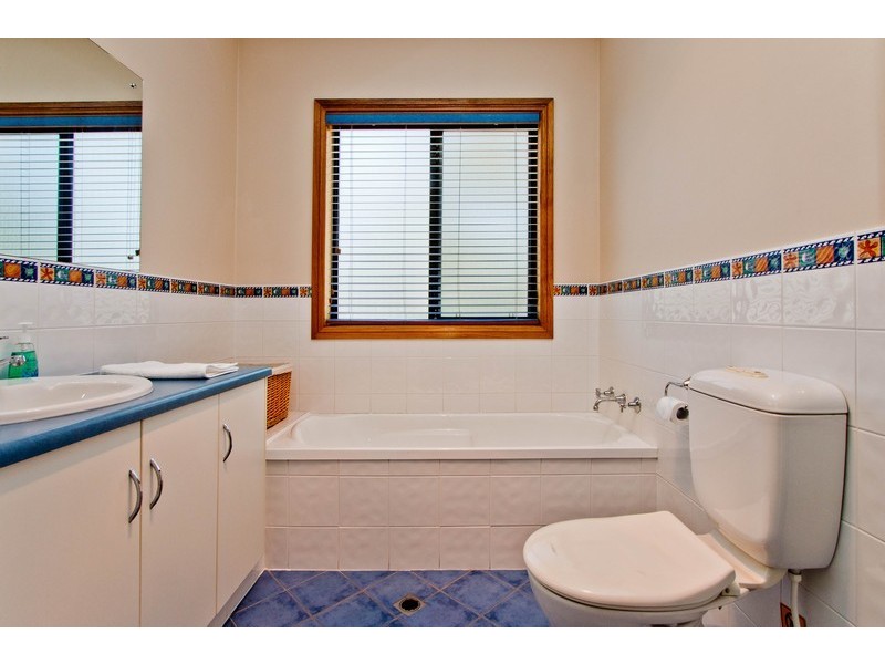 6 Lakewood Court, Mawson Lakes SA 5095