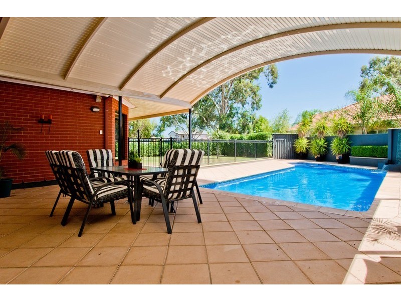 6 Lakewood Court, Mawson Lakes SA 5095