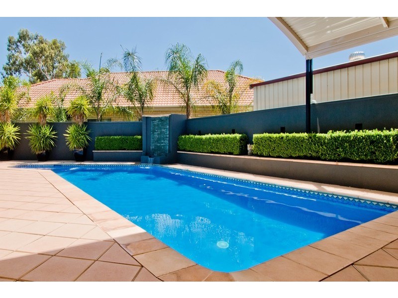 6 Lakewood Court, Mawson Lakes SA 5095