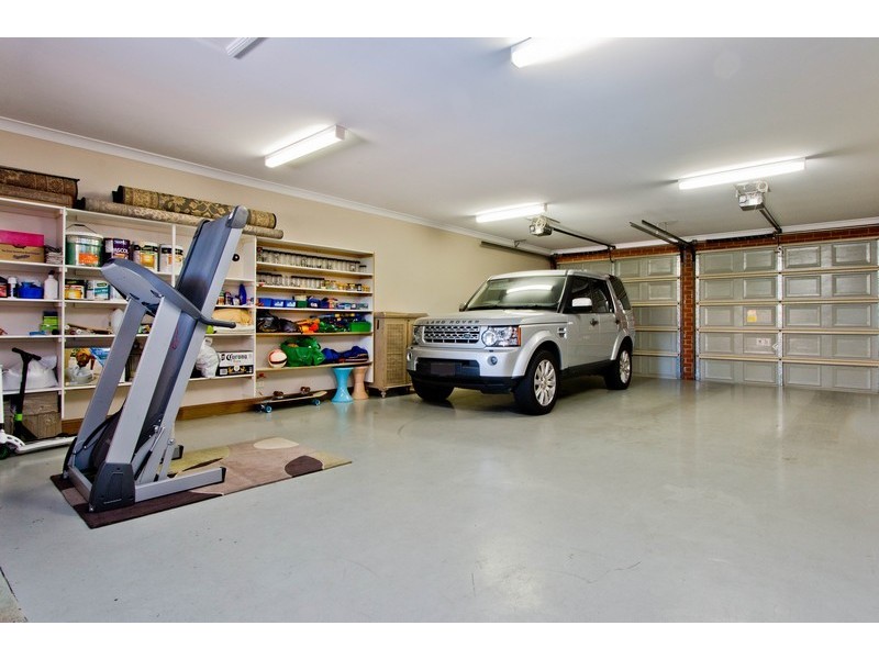 6 Lakewood Court, Mawson Lakes SA 5095