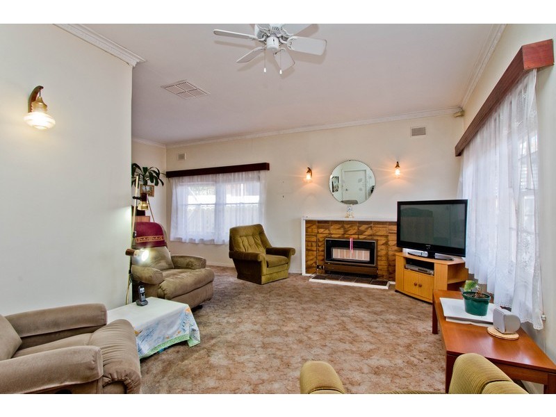 6 Goodall Crescent, Salisbury SA 5108