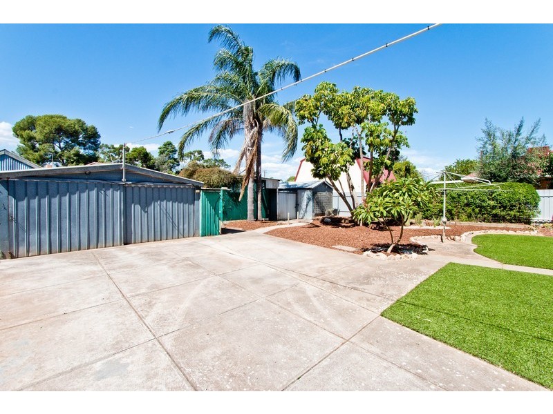 6 Goodall Crescent, Salisbury SA 5108