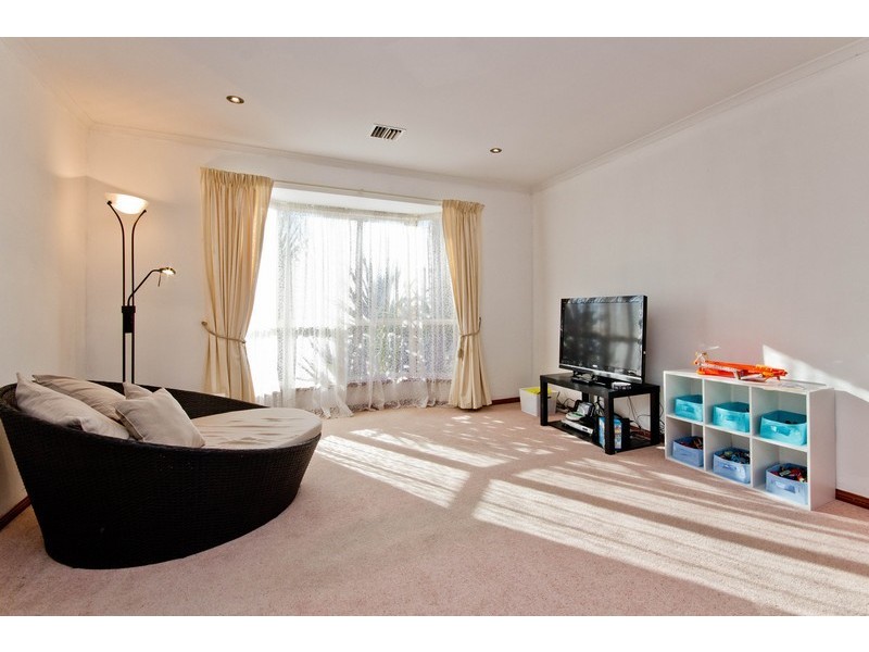 9 Birchen Avenue, Parafield Gardens SA 5107