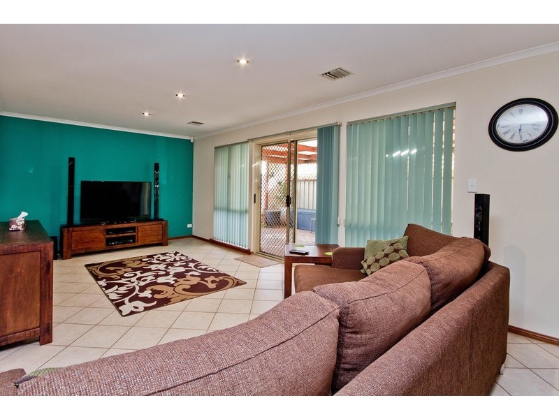 9 Birchen Avenue, Parafield Gardens SA 5107