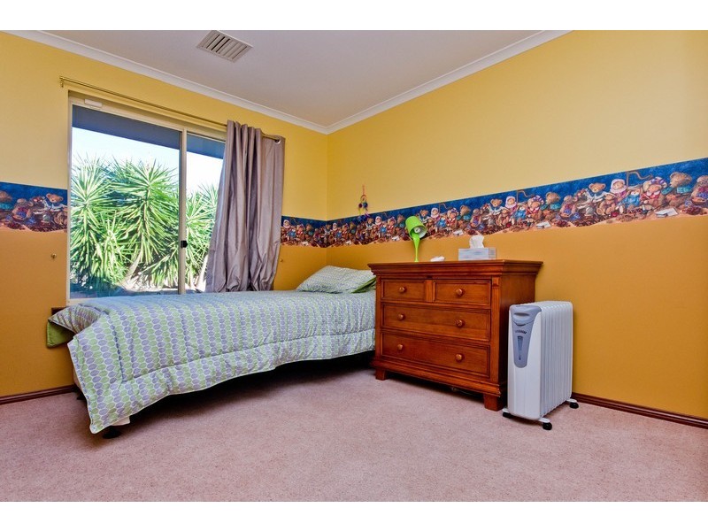 9 Birchen Avenue, Parafield Gardens SA 5107