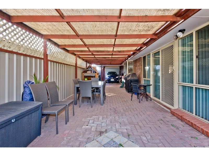 9 Birchen Avenue, Parafield Gardens SA 5107