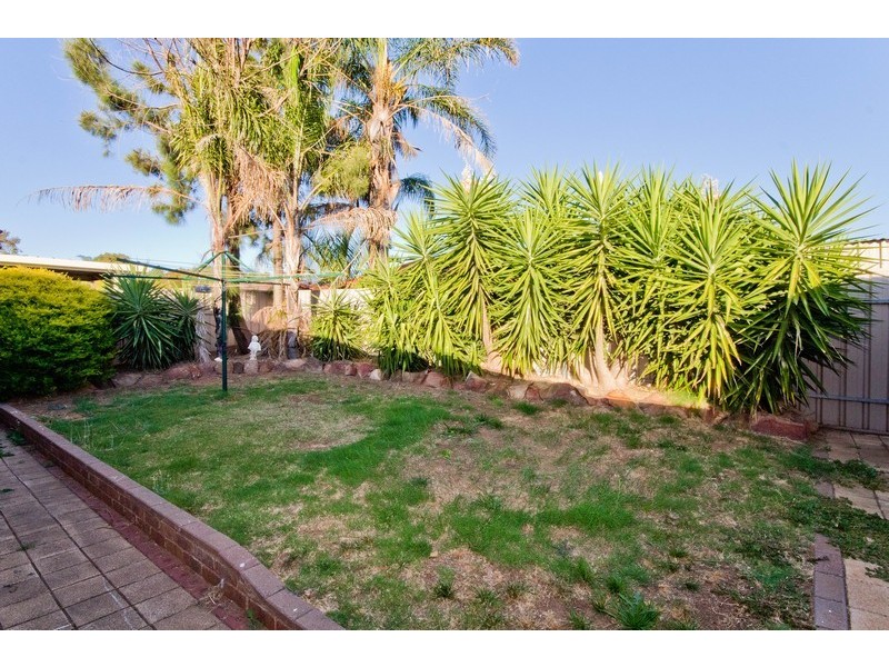 9 Birchen Avenue, Parafield Gardens SA 5107