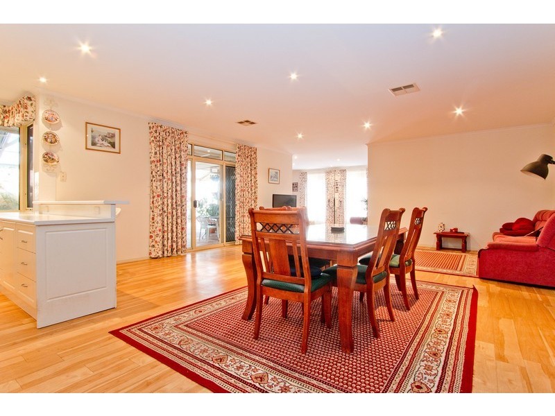 4 Virgara Court, Munno Para West SA 5115