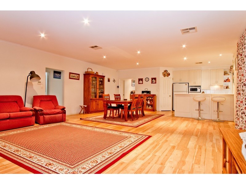 4 Virgara Court, Munno Para West SA 5115