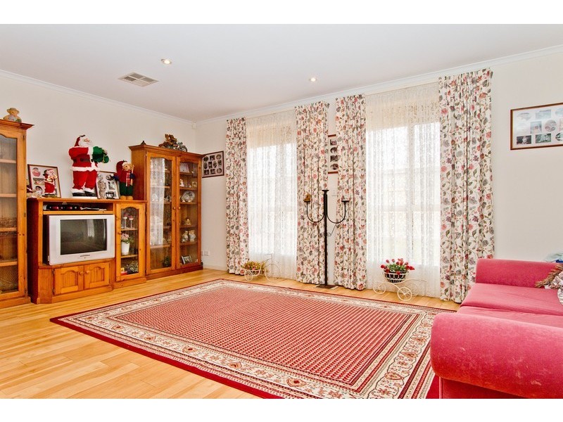 4 Virgara Court, Munno Para West SA 5115