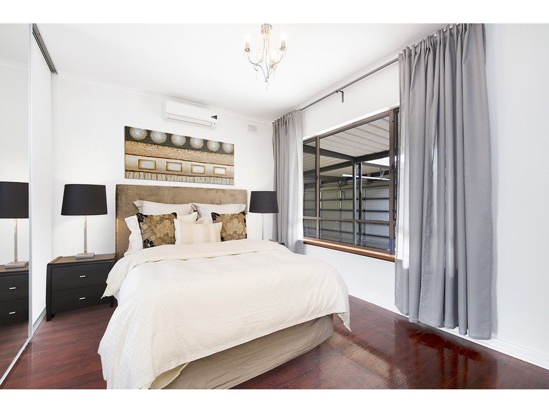 11 St Clair Avenue, Para Hills SA 5096