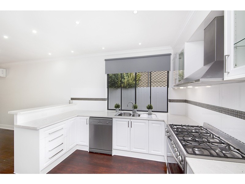 11 St Clair Avenue, Para Hills SA 5096