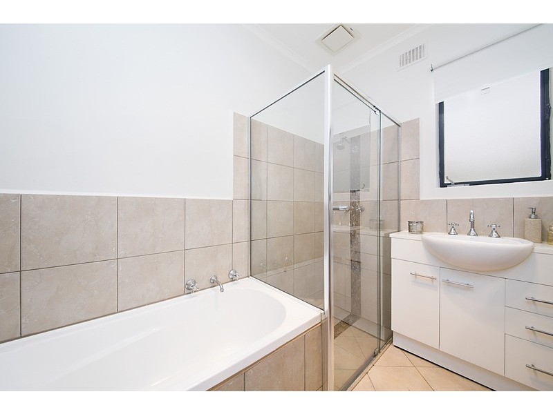 11 St Clair Avenue, Para Hills SA 5096