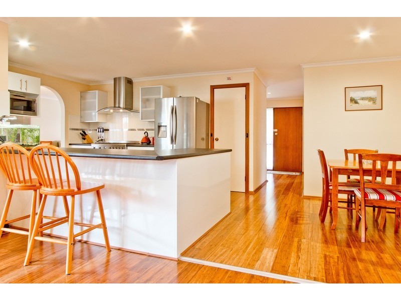 17 Dotterel Court, Wynn Vale SA 5127