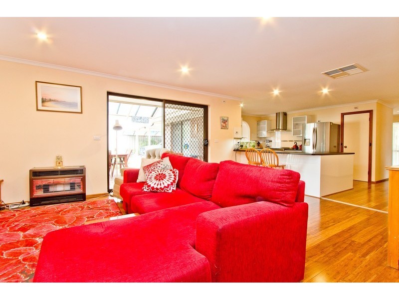 17 Dotterel Court, Wynn Vale SA 5127