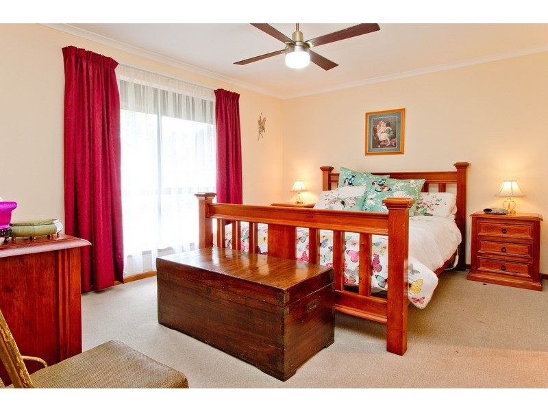 17 Dotterel Court, Wynn Vale SA 5127