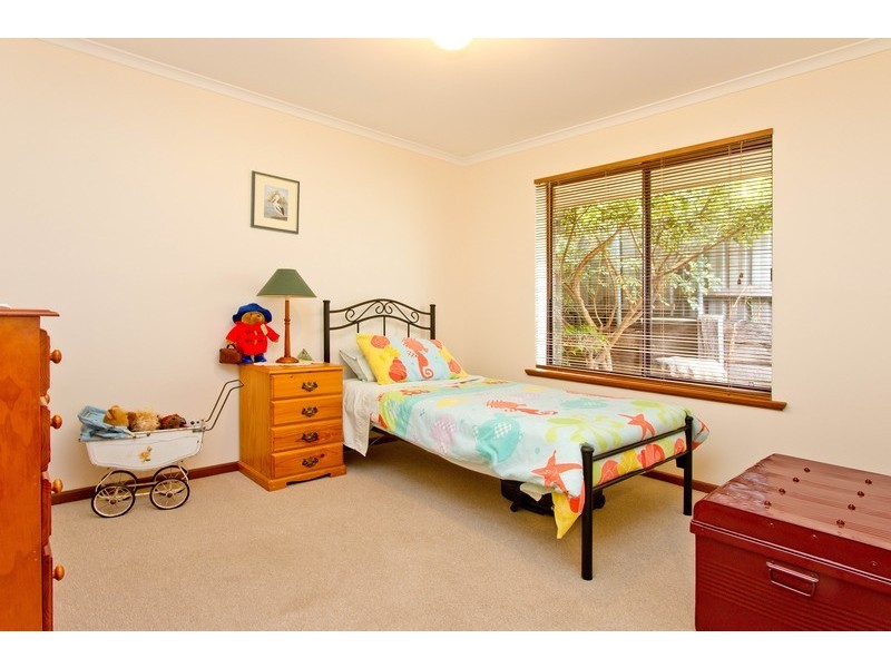 17 Dotterel Court, Wynn Vale SA 5127