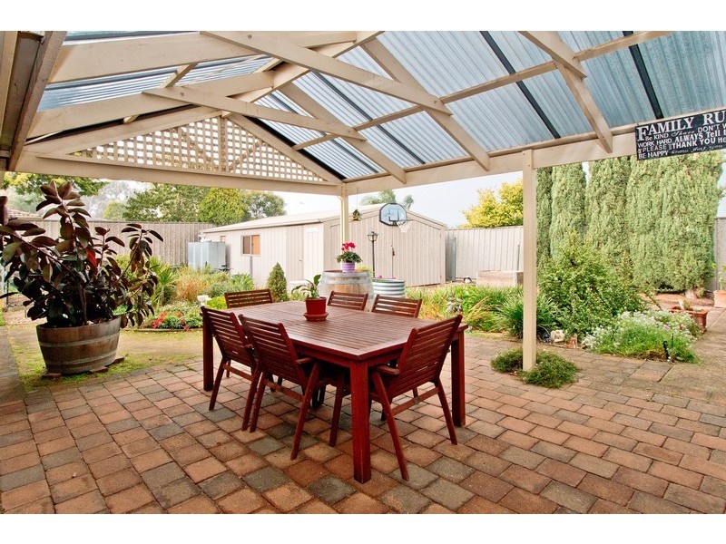 17 Dotterel Court, Wynn Vale SA 5127