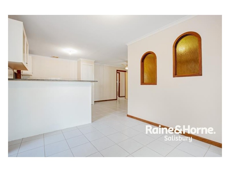 11 Kalimna Crescent, Paralowie SA 5108