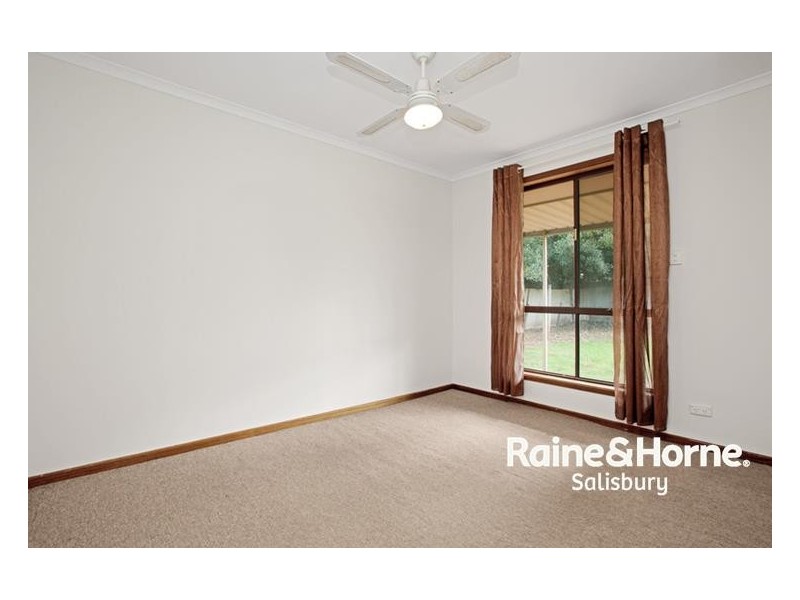 11 Kalimna Crescent, Paralowie SA 5108