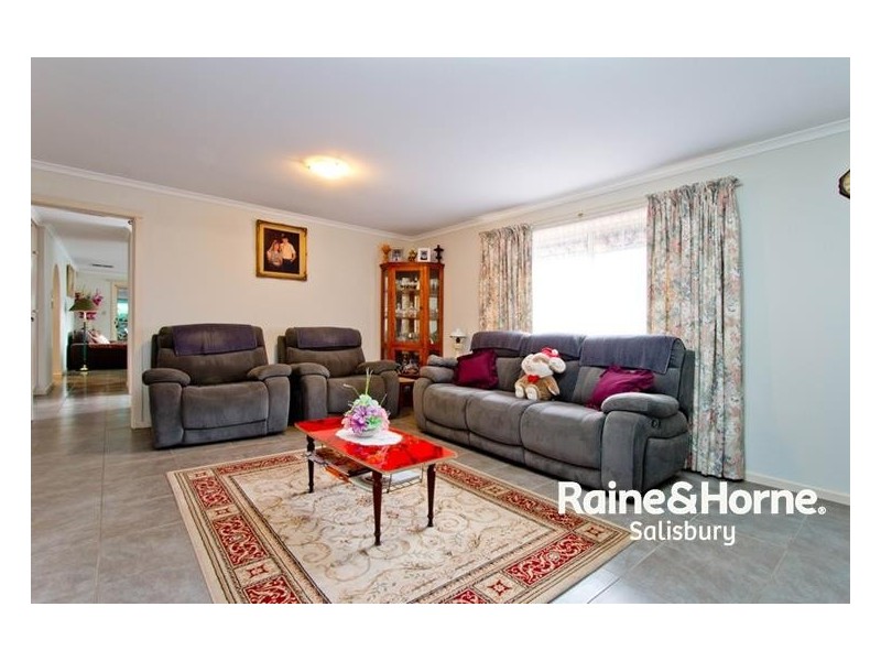 31 Vincent Road, Paralowie SA 5108