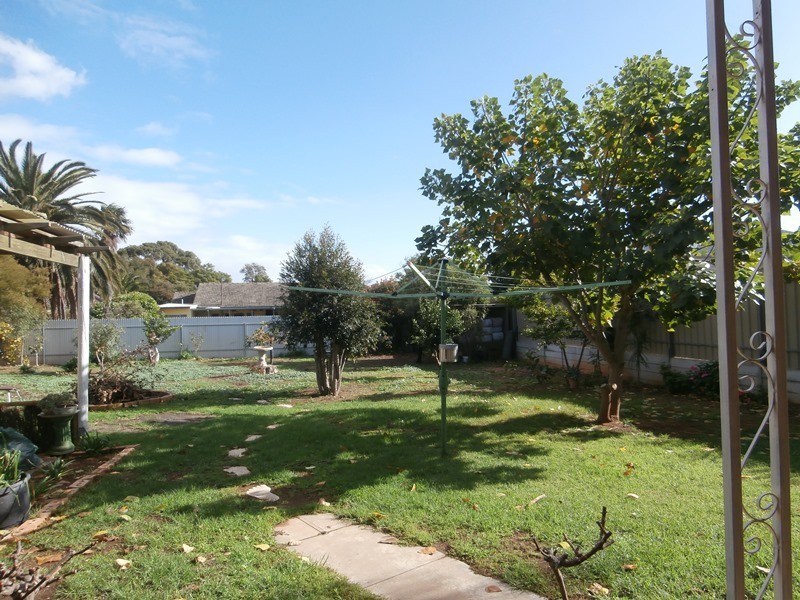 20 Davidson Road, Elizabeth Vale SA 5112
