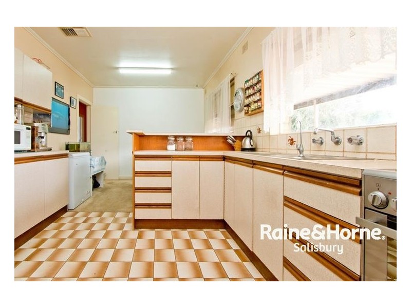 16 Shirley Avenue, Parafield Gardens SA 5107