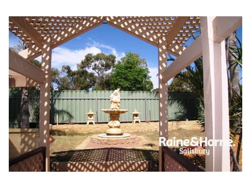 3 Chesterfield Walk, Hillbank SA 5112