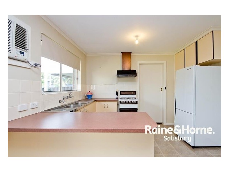 2/3 Ormsby Avenue, Parafield Gardens SA 5107