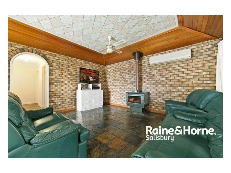 2 Nagle Avenue, Gulfview Heights SA 5096