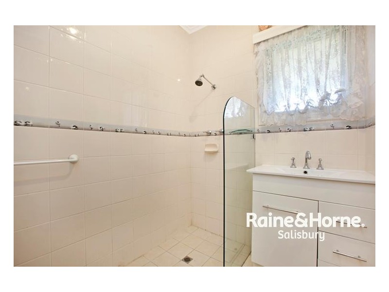 12 Rosemary Avenue, Parafield Gardens SA 5107