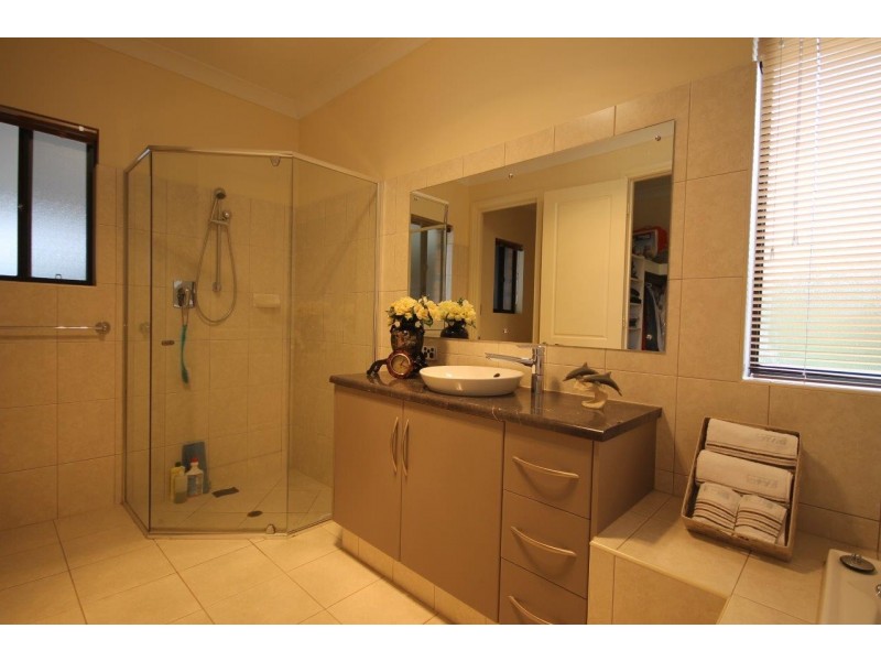 7 Creekview Drive, Mawson Lakes SA 5095