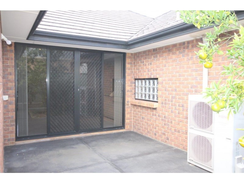 7 Creekview Drive, Mawson Lakes SA 5095