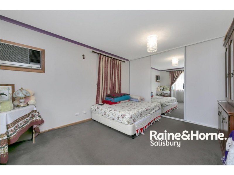 1 Broughton Road, Elizabeth Vale SA 5112