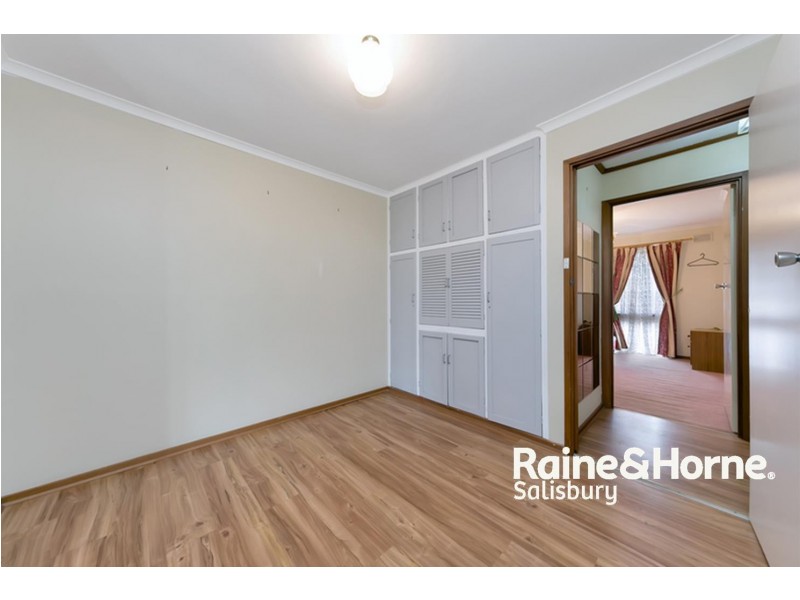 1 Broughton Road, Elizabeth Vale SA 5112