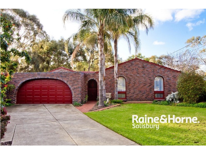 2 Stirrup Court, Salisbury Plain SA 5109