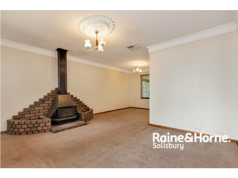 22 Etuna Street, Para Hills West SA 5096