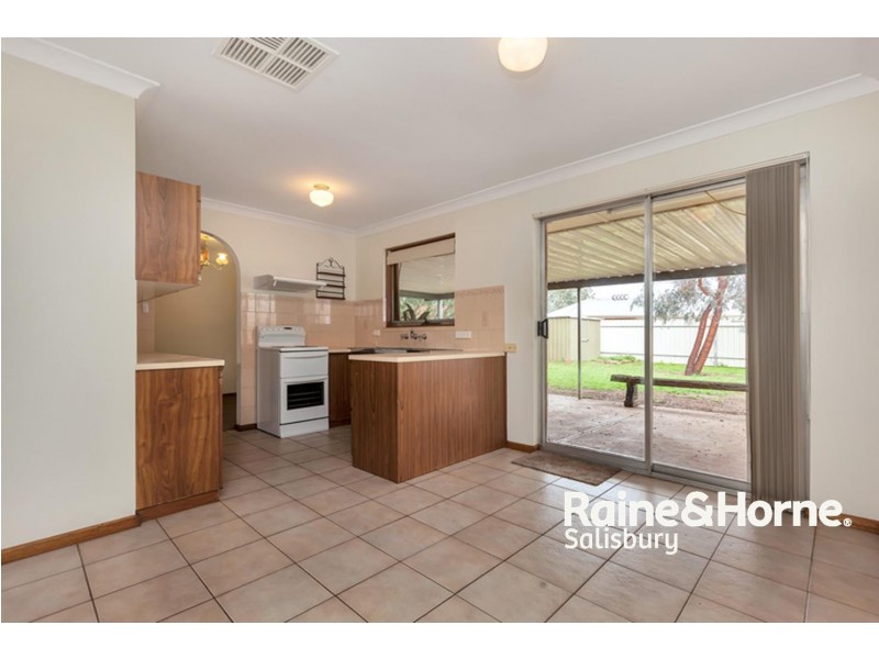 22 Etuna Street, Para Hills West SA 5096