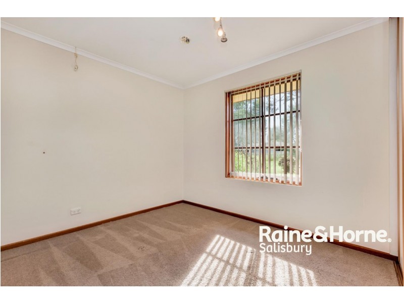 22 Etuna Street, Para Hills West SA 5096
