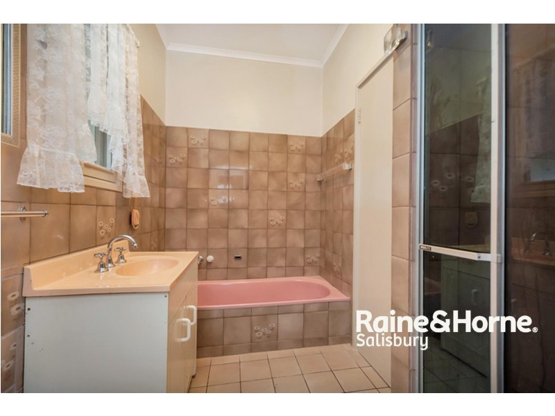 19 Heidenreich Avenue, Salisbury Downs SA 5108