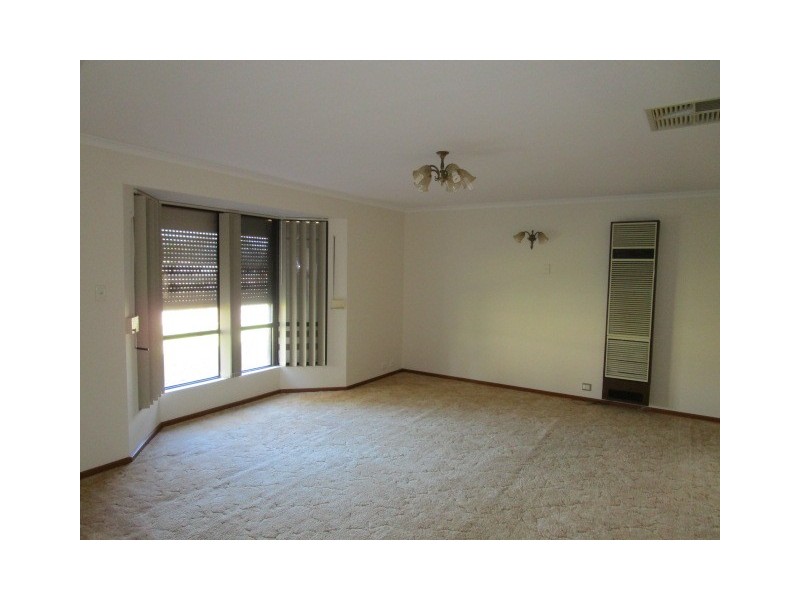 13 Boyara Crescent, Paralowie SA 5108