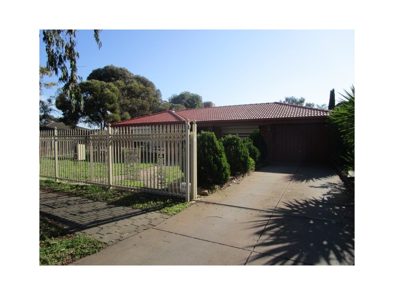 13 Boyara Crescent, Paralowie SA 5108