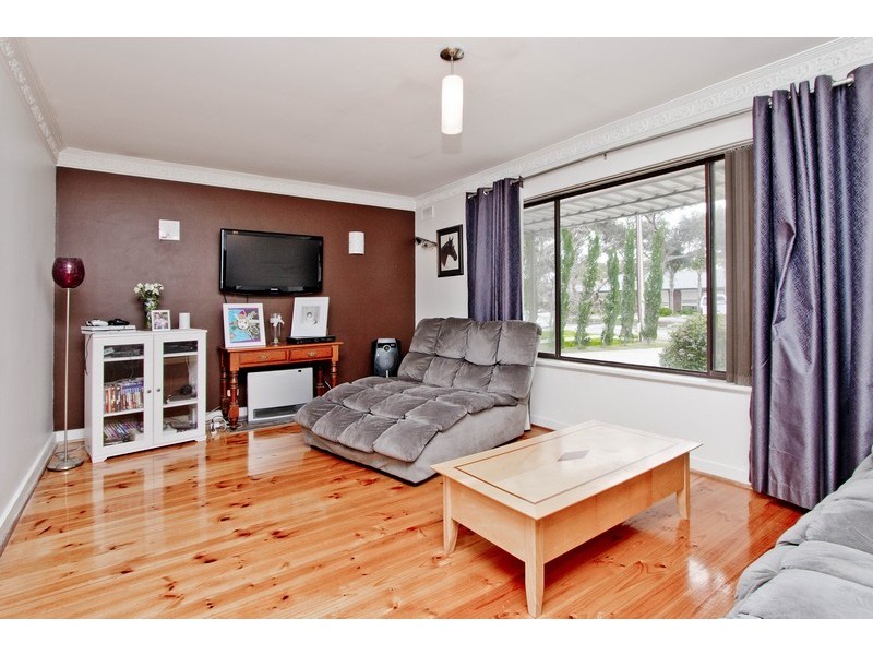 25 Alabar Crescent, Globe Derby Park SA 5110