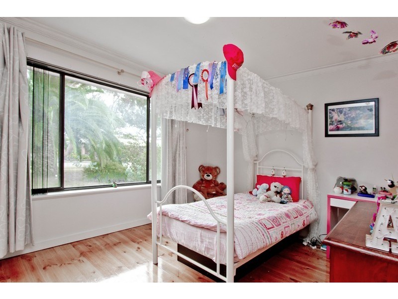 25 Alabar Crescent, Globe Derby Park SA 5110