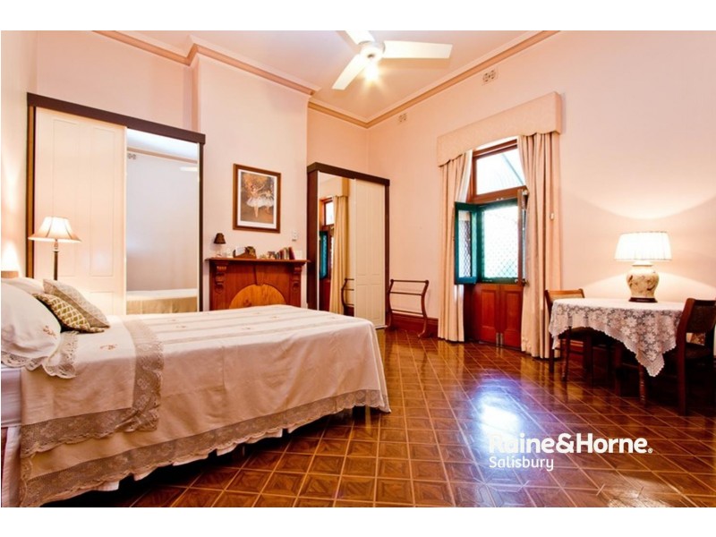 12 Stephen Terrace, St Peters SA 5069