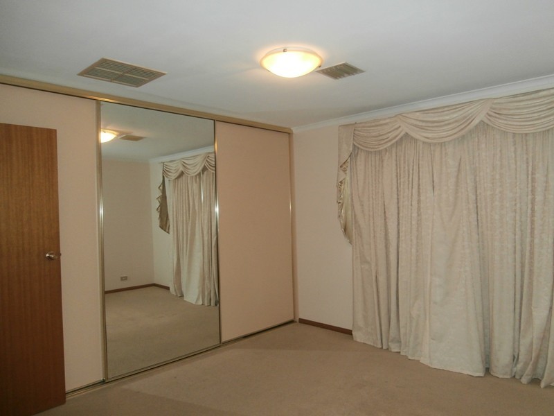 4 Bermudez Crescent, Paralowie SA 5108