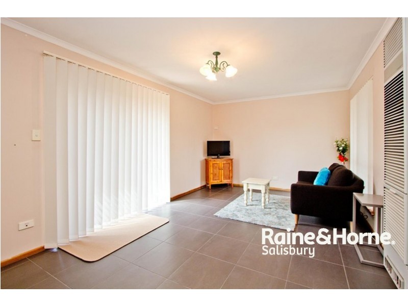 34 Sterling Court, Smithfield Plains SA 5114