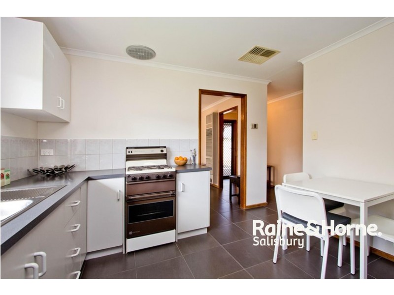 34 Sterling Court, Smithfield Plains SA 5114